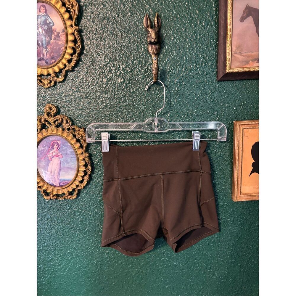 Lululemon In Movement Short *Everlux 2.5" Sz 4 Dark Olive